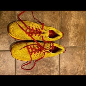 OUTDOOR VOICES MENS HOKAS